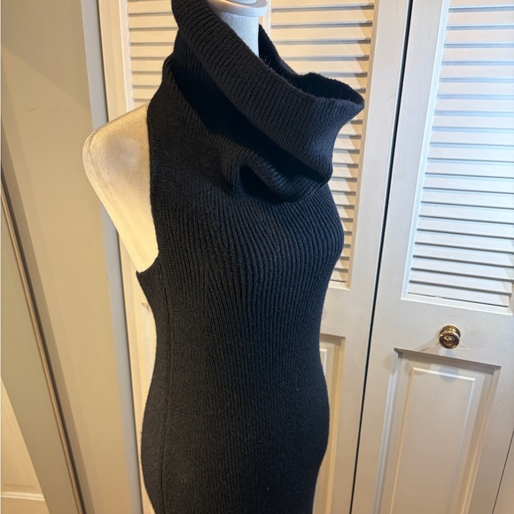 Massimo Dutti Dresses & Skirts - Massimo Dutti Black Sleeveless Ribbed Turtleneck Dress